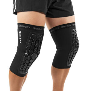 Compex Defender Knee – מגן ברך להגנה מירבית ולספיגת זעזועים